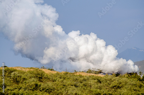 station géothermique d'Olkaria, Parc national de Hell's Gate, vallée du Rift, Kenya