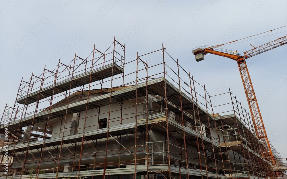 Lavori in corso nel cantiere edile