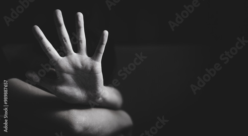 Foto The concept of ​​stopping violence against women and the abuse of defenseless women, International Day for the Elimination of Violence against Women