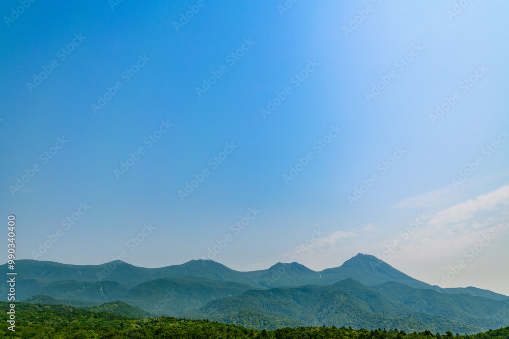 Fototapeta premium 絶景の知床五湖を歩く 