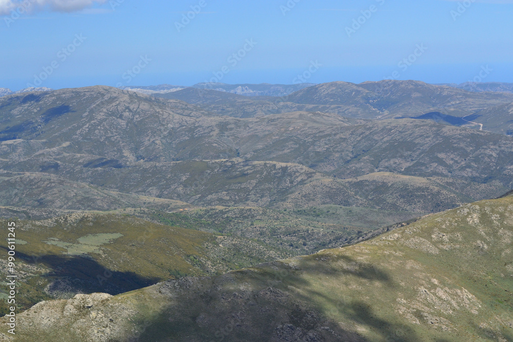 Naklejka premium Vedute panoramiche sul sentiero per Punta La Marmora, sui Monti del Gennargentu