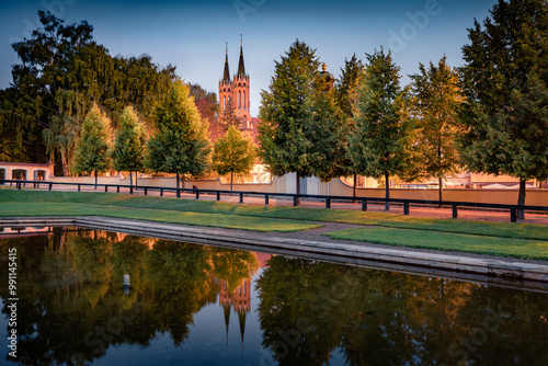 Obraz na płótnie Calm morning view of two spire of Cathedral Basilica of the Assumption of the Blessed Virgin Mary, Podlaskie Voivodeship. Stunning dawn cityscape of Bialystok - largest city in northeastern Poland. w salonie