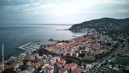Vista aerea di Diano Marina scattata con un drone.