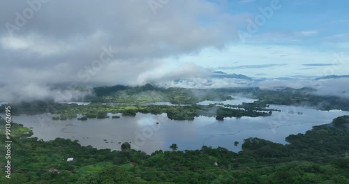 Rio Lempa, islas, amanecer. photo