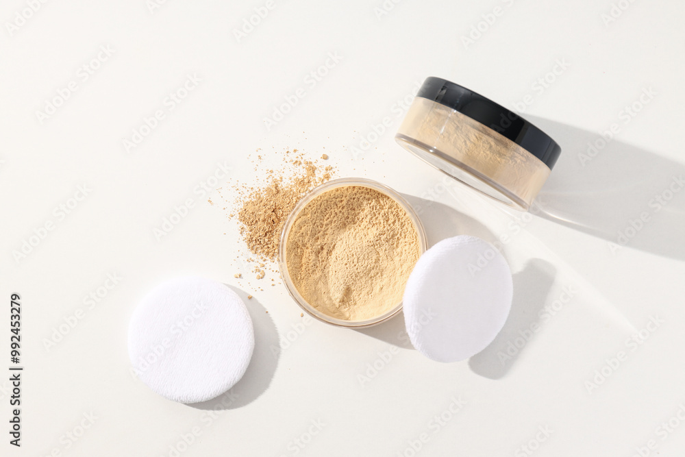 Face powder, light shade on a light background. Face powder, light shade on a light background.