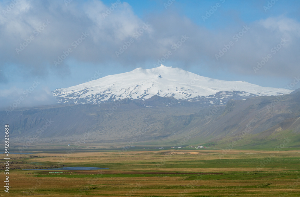 Fototapeta premium The Snæfellsjökull Glacier in Iceland