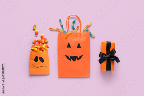 Halloween trick or treat ba...