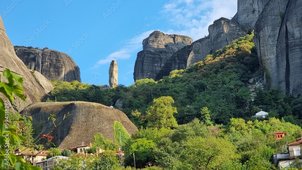 Fototapeta premium meteora kastraki village tall rock formation greece