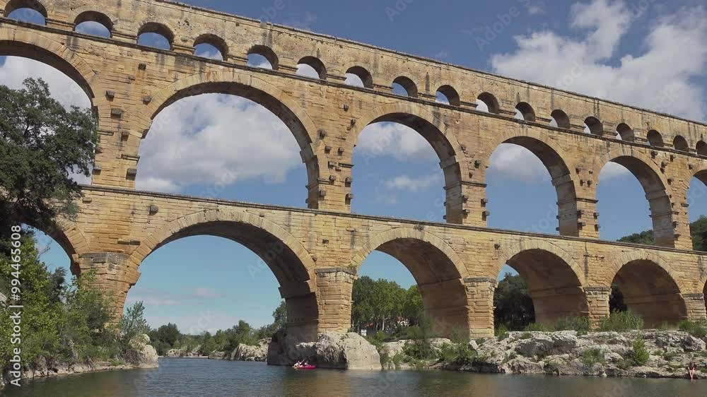 Pont Du Gard Roman aqueduct, Languedoc, France Pont Du Gard Roman aqueduct, Languedoc, France