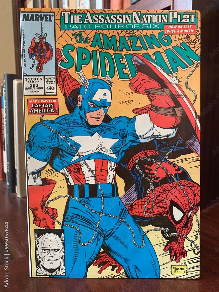 Naklejka premium Seattle, WA, USA September 25, 2024 The Amazing Spiderman 323 