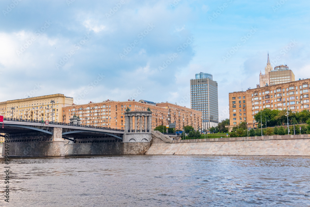 Fototapeta premium Borodinsky Bridge and Ministry of Foreign Affairs of Russia main building in Moscow. Russia