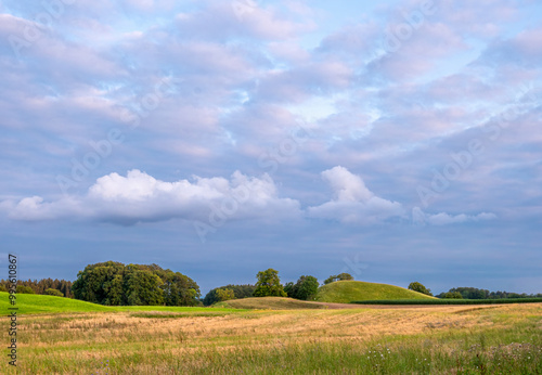 Wolken am Abendhimmel über der Landschaf bei Andechs, Bayern, Deutschland, Europa photo