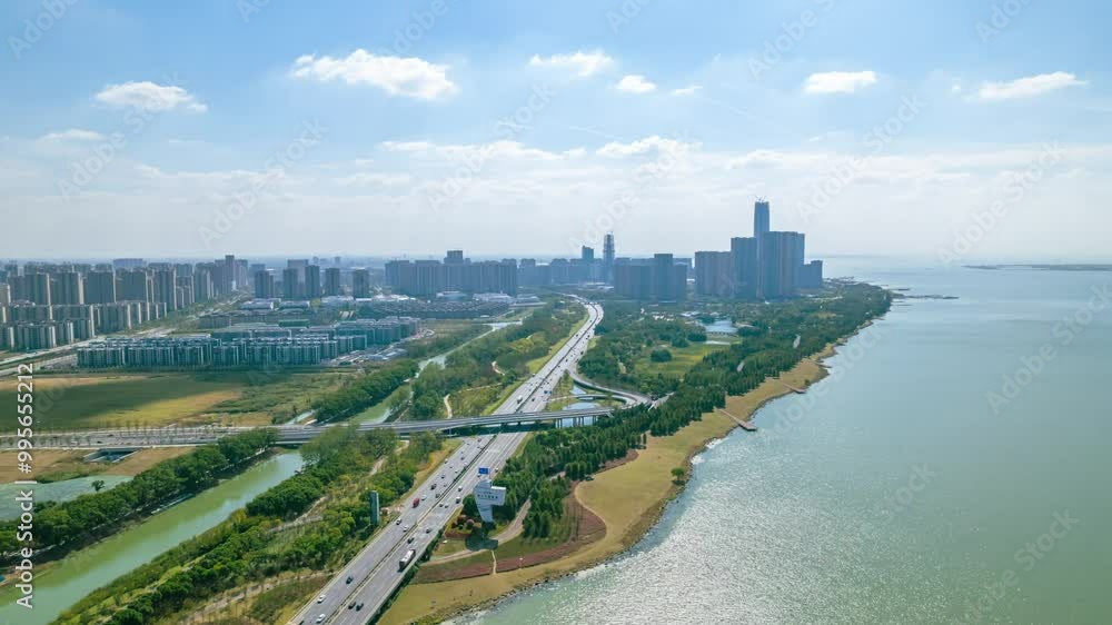 Shocking wind, Taihu New City, blue sky and white clouds, time-lapse real shot Shocking wind, Taihu New City, blue sky and white clouds, time-lapse real shot