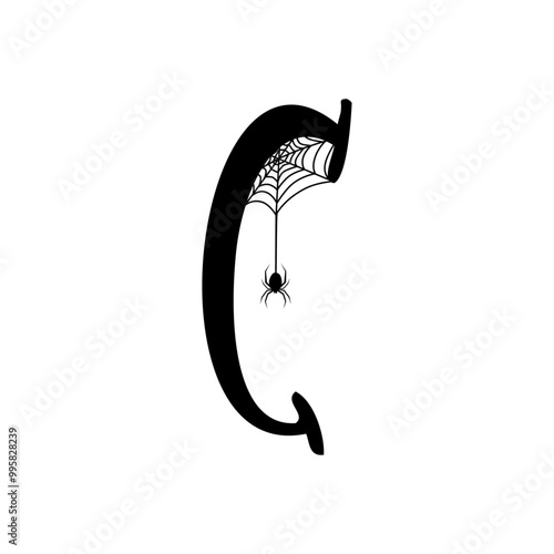 Logo con letra inicial C con tela de araña y araña colgando para tarjetas y felicitaciones de Halloween