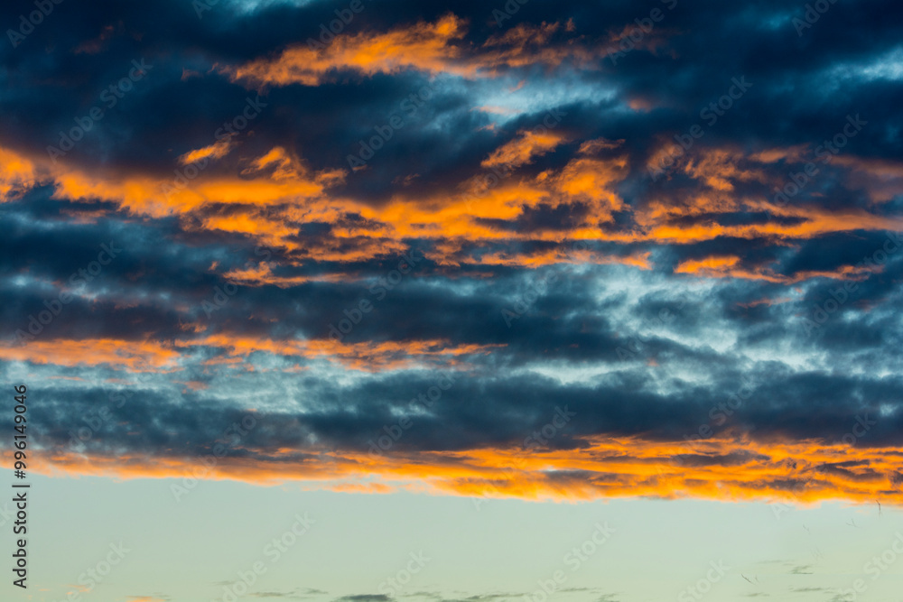 Fototapeta premium Abendrot - Wolken am Himmel