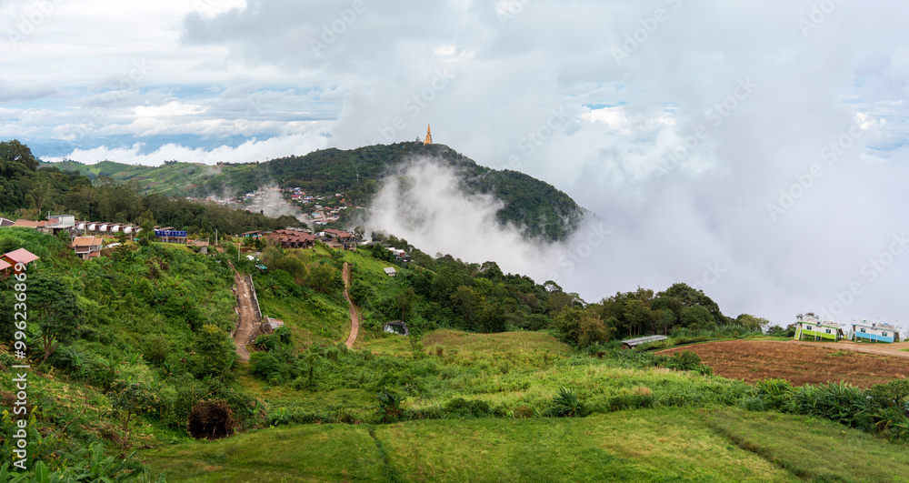 Fototapeta premium The most beautiful Viewpoint phu thap buek in phetchabuncity phetchabun,Thailand.