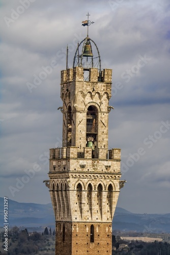 Obraz na płótnie siena, italien - campanile mit glocke vom palazzo pubblico w salonie