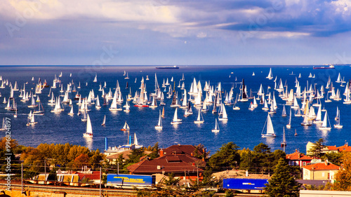 Obraz na płótnie The Barcolana regatta in the gulf of Trieste w salonie
