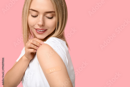 Young woman with medical pa...