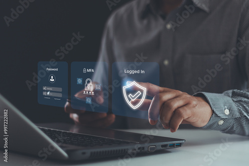 Foto Multi factor authentication MFA method using mobile smartphone and laptop to protect data account on internet data security concept, computer technology icon
