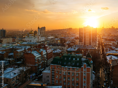 Cuadro en lienzo Aerial view of historical downtown of Rostov-on-Don