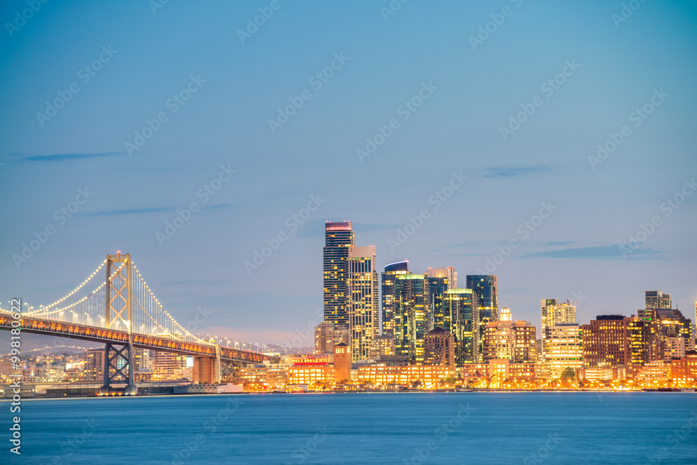Obraz premium San Francisco skyline at night, California
