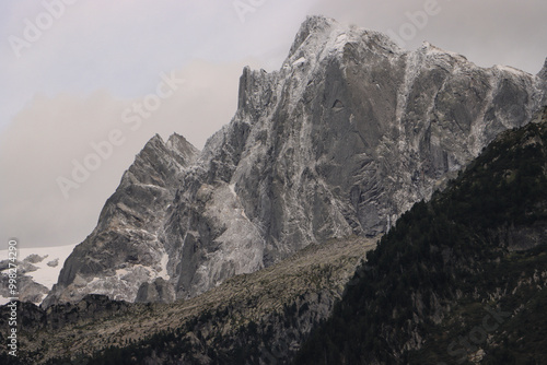 Riese des Bergell über Soglio; Pizzo Cengalo (3369) 