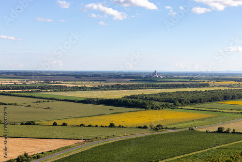 Landschaft mit Industrie