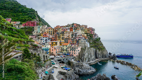 01_Panorama of the village of Manarola, one of the famous Cinque Terre, Italy.