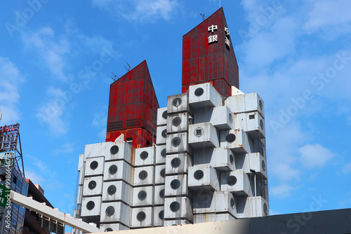 中銀カプセルタワービル、 iconic Kisho Kurokawa-designed Nakagin Capsule Tower in Tokyo. 2022年、日本