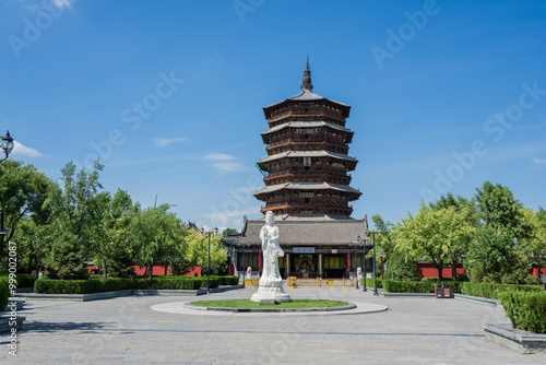 The Wooden Pagoda of Fogong Temple in Yingxian, Shanxi, China, was built nearly a thousand years ago. Towering into the clouds, it is majestic and spectacular.