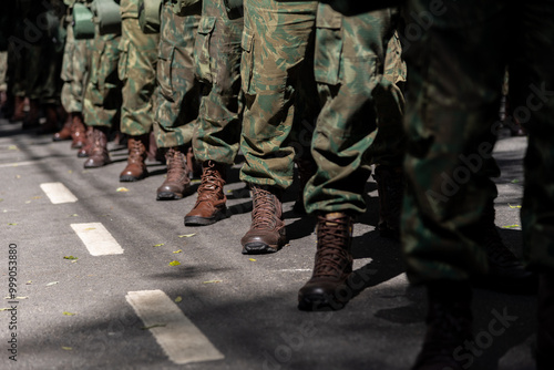 Schilderij op canvas Army soldiers are seen in formation during the celebration of Brazilian independence in the city of Salvador, Bahia