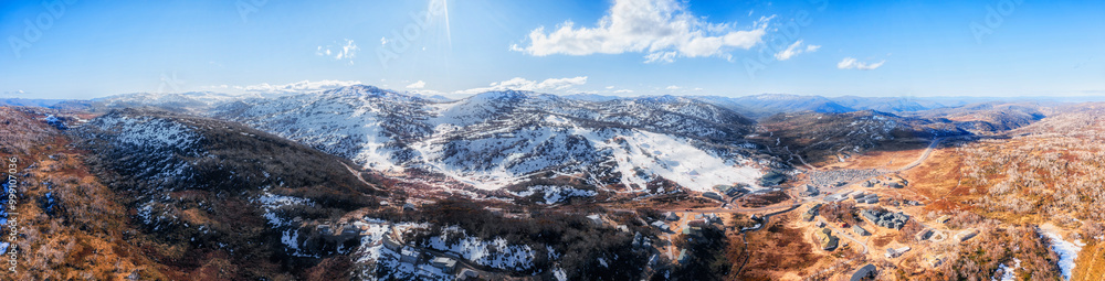 Fototapeta premium D SM Mt Perisher 2 village pan