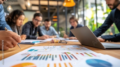 Team Collaboration on Business Data Analysis