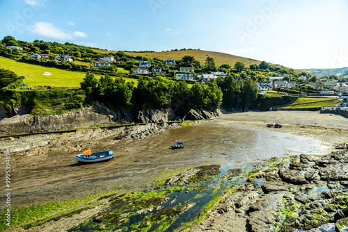 Obraz na płótnie Ein wunderschöner morgendlicher Spaziergang an der Küste von North Devon bei Woolacombe - Vereinigtes Königreich w salonie