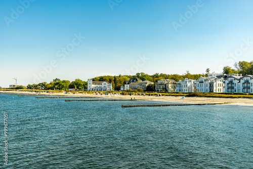 Wallpaper Mural Strandspaziergang am Ostseebad Heiligendamm bei wunderschönen Sonnenschein - Mecklenburg Vorpommern - Deutschland Torontodigital.ca