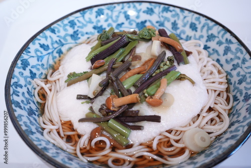 Obraz na płótnie Japanese Food, Tsugaru Soba Noodle with Wild Vegetable in Aomori, Japan - 日本 青森名物 山菜とろろ 津軽そば w salonie
