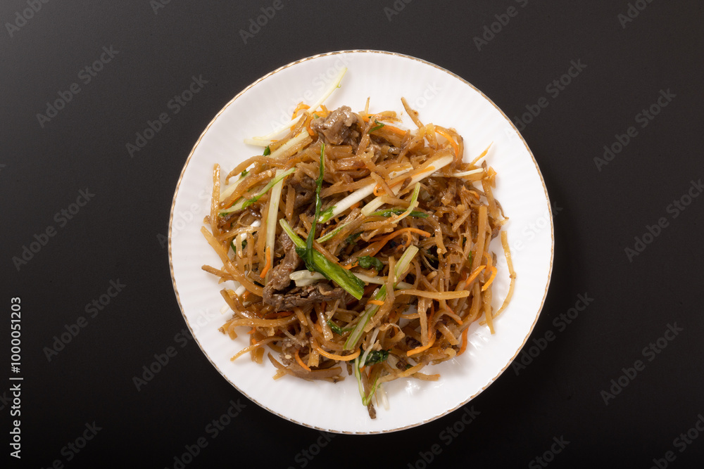 きんぴらごぼうと水菜のサラダ(牛肉入り) きんぴらごぼうと水菜のサラダ(牛肉入り)