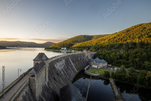 Farbspiel an der Edersee-Sperremauer photo