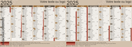 Calendrier 2025 de style vintage avec saints, fêtes et vacances scolaires - Textes vectorisés et non vectorisés sur calques séparés