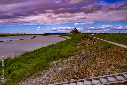 It is a photo record from my trip to Mont Saint-Michel in June 2024. photo