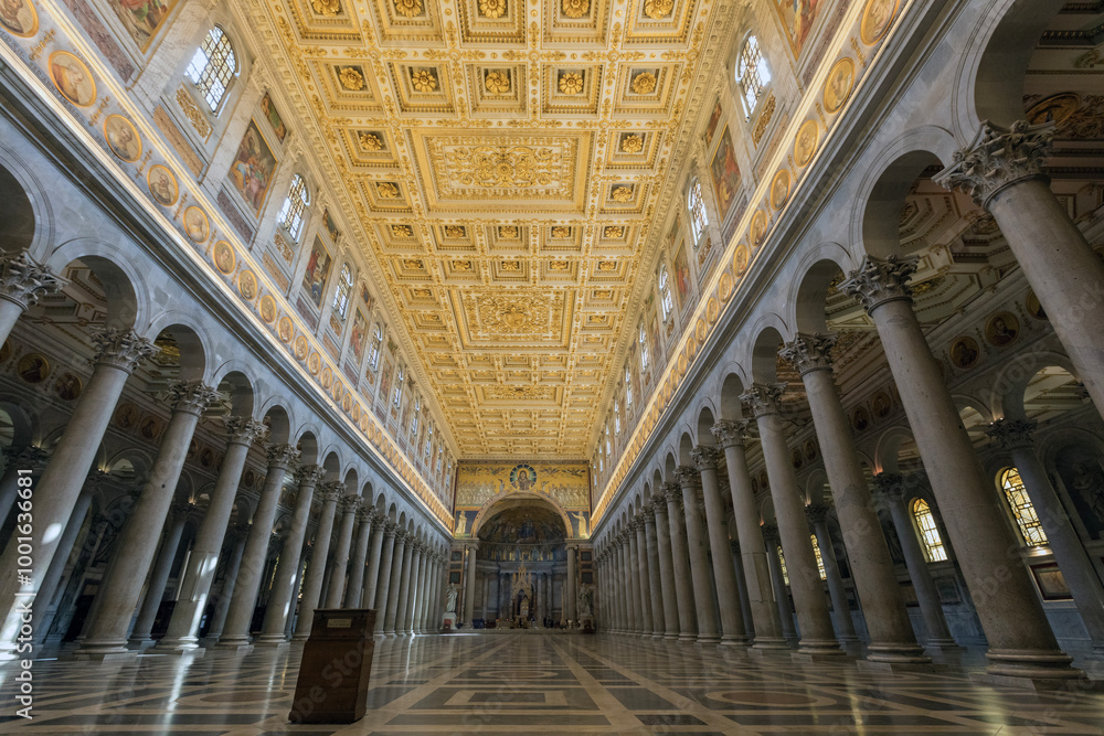Basilica di San Paolo fuori le mura a Roma. La religione cattolica.