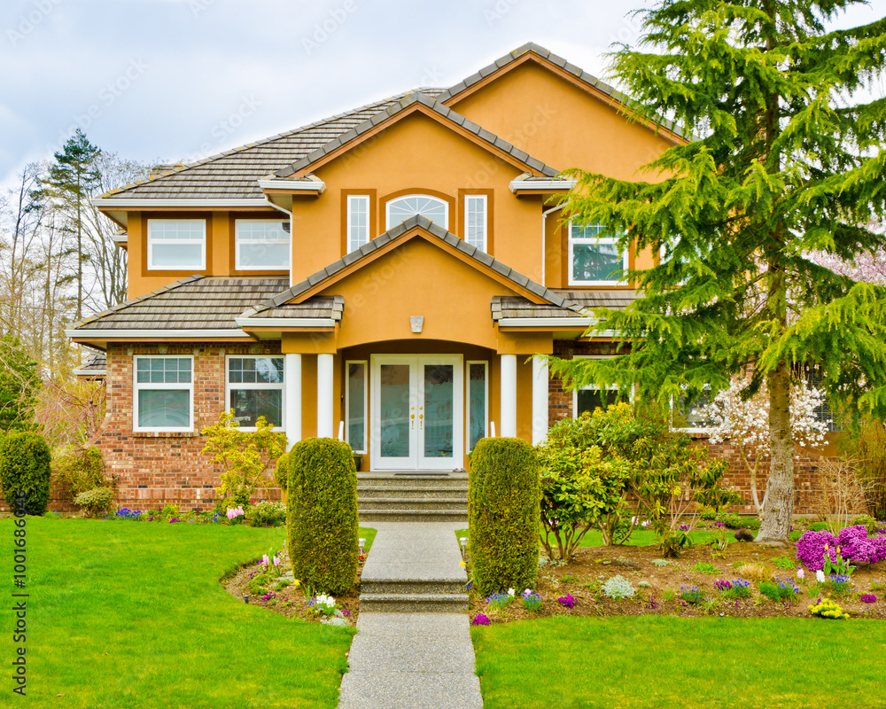 Entrance of luxury house with nice landscape at day time in Vancouver, Canada Entrance of luxury house with nice landscape at day time in Vancouver, Canada