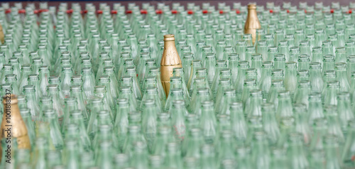 Фотография pop bottle tossing game
