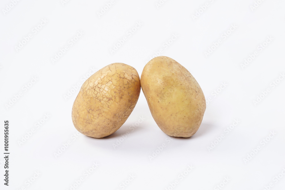 Washed potatoes, organic potato isolated on white background. Young potatoes. Peel potatoes.Harvesting collection. organic, freshly dug potatoes. Vegan. Vegetables.Potato slices. Washed potatoes, organic potato isolated on white background. Young potatoes. Peel potatoes.Harvesting collection. organic, freshly dug potatoes. Vegan. Vegetables.Potato slices.