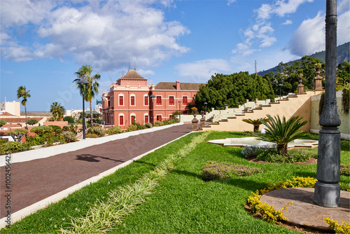 Auf den Canaren. Teneriffa die Jardines del Marquesado de la Quinta Roja