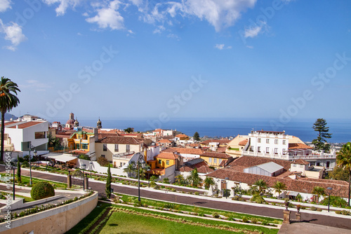 Wallpaper Mural Auf den Canaren. Teneriffa die Jardines del Marquesado de la Quinta Roja Torontodigital.ca