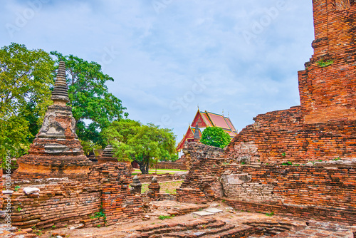 The ruins of Wat Phra Si Sanphet archaeological complex, Ayutthaya, Thailanda photo