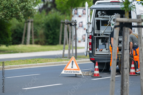 Kanalarbeiten an einer Strasse