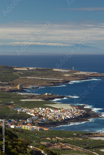 Obraz na płótnie The coast of Tenerife near Garachico captured on a sunny day w salonie
